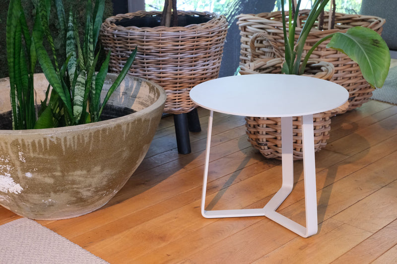 Design Buitenkansje - MANUTTI Giro - Bijzettafel