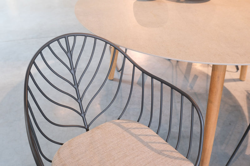 Design Buitenkansje - ROYAL BOTANIA Folia en Styletto - Eettafel en Eetstoelen (set van 6)
